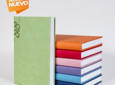 "Artículos promocionales en Querétaro - Descubre nuestra amplia gama de productos promocionales personalizables ideales para destacar tu marca. Encuentra agendas, bolígrafos y más en https://queretaropromocionales.com." Este texto alternativo está diseñado para mejorar el posicionamiento orgánico de la imagen y aparecer en búsquedas relacionadas con "artículos promocionales en la ciudad de Querétaro